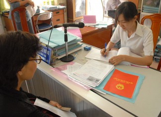 Giải chấp sổ đỏ ở đâu? Quy trình, thủ tục mất bao lâu?