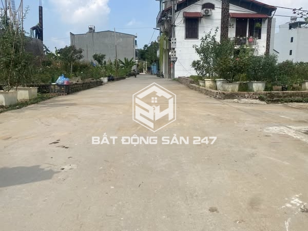 BÁN ĐẤT TT Quang Minh,MÊ LINH,52m² (full thổ cư) Ô TÔ VÀO TẬN ĐẤT