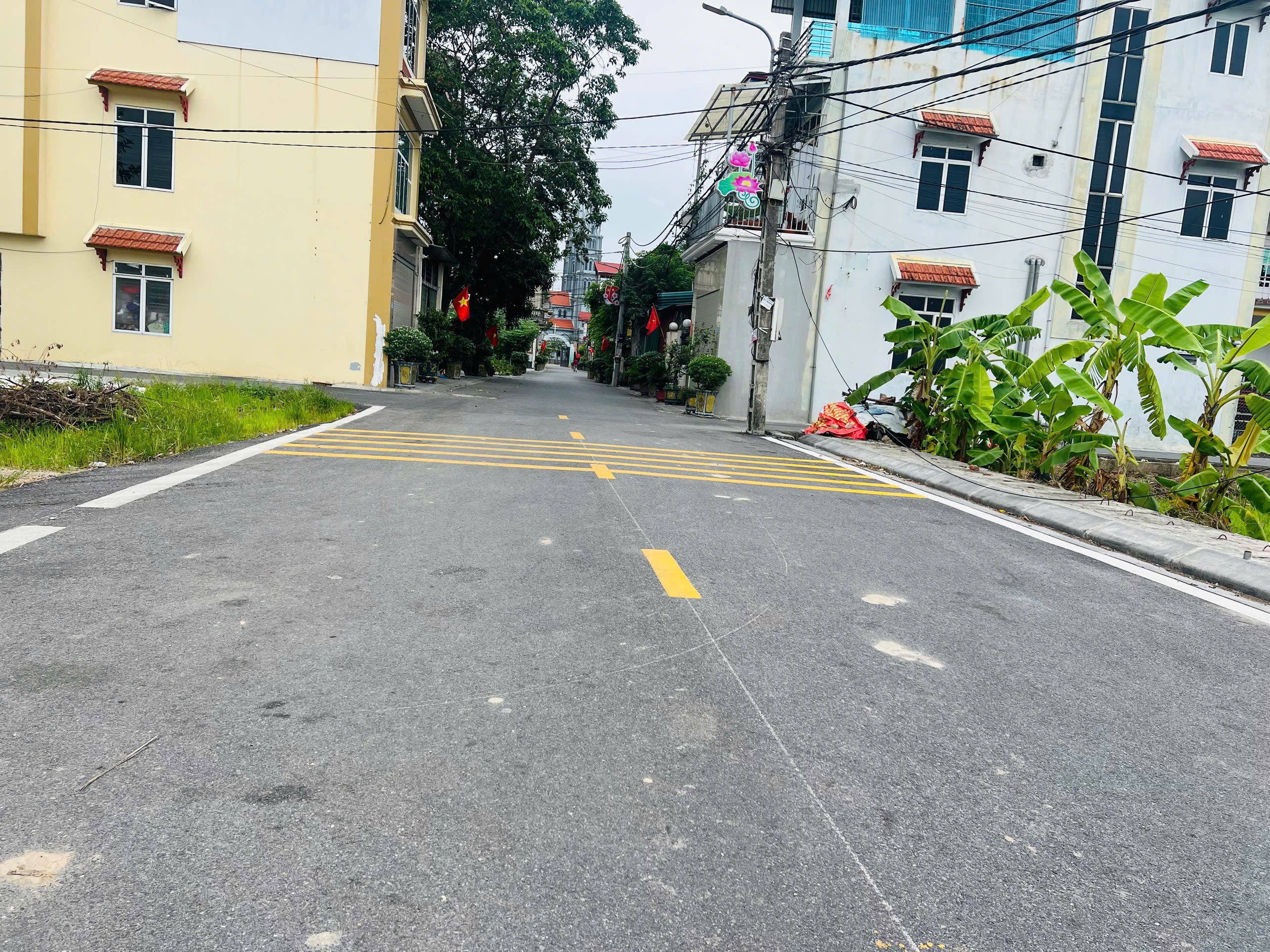 Cần bán nhanh lô đất Đấu Giá Đại Bằng- Nguyên Khê, ĐA: 90m2, SHCC, giá 8x tr/m2