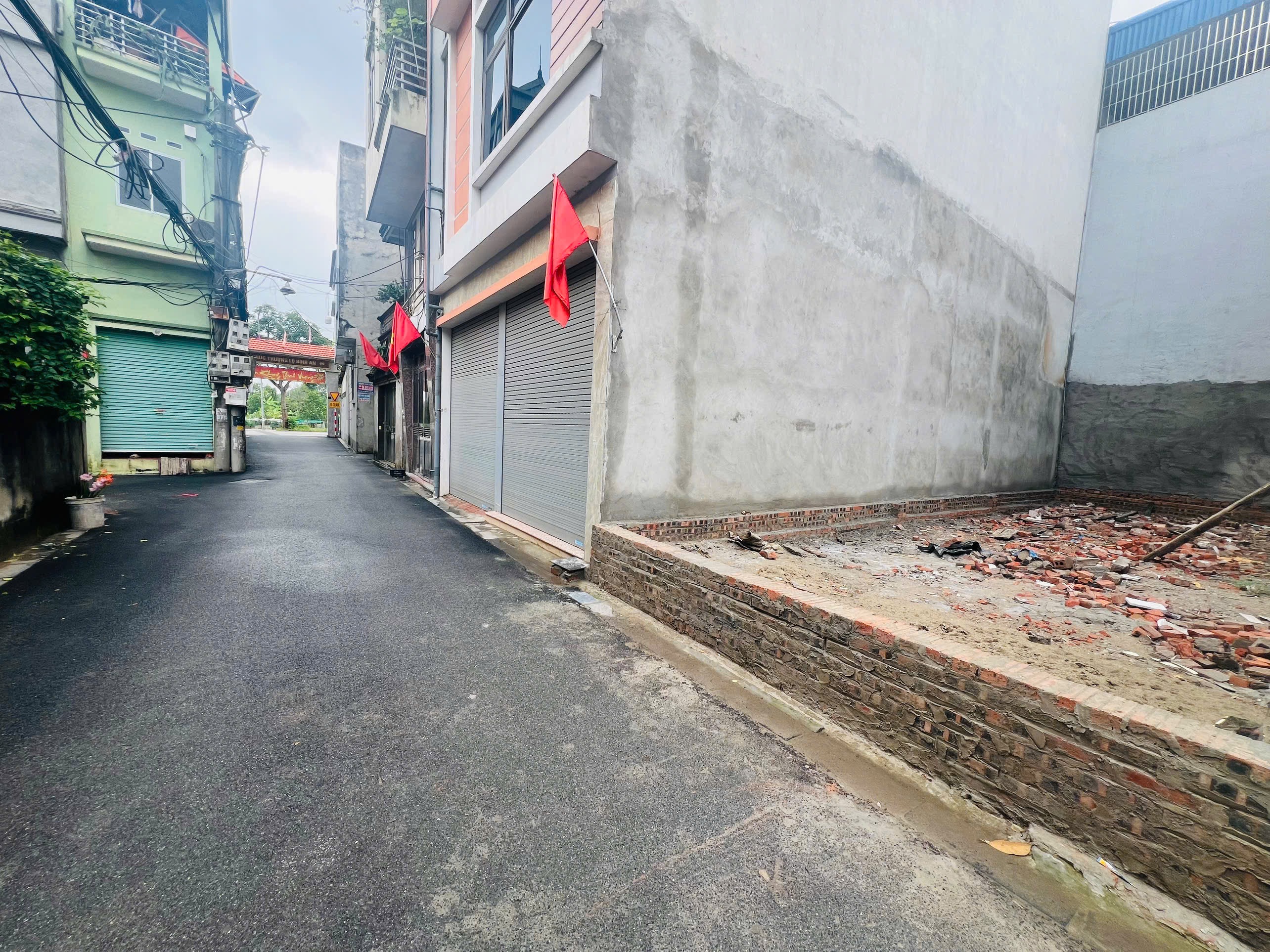Lô đất nhỏ xinh ring lộc tại Kính Nỗ, Uy Nỗ, Đông Anh: 48m2-SHCC. Oto trước đất