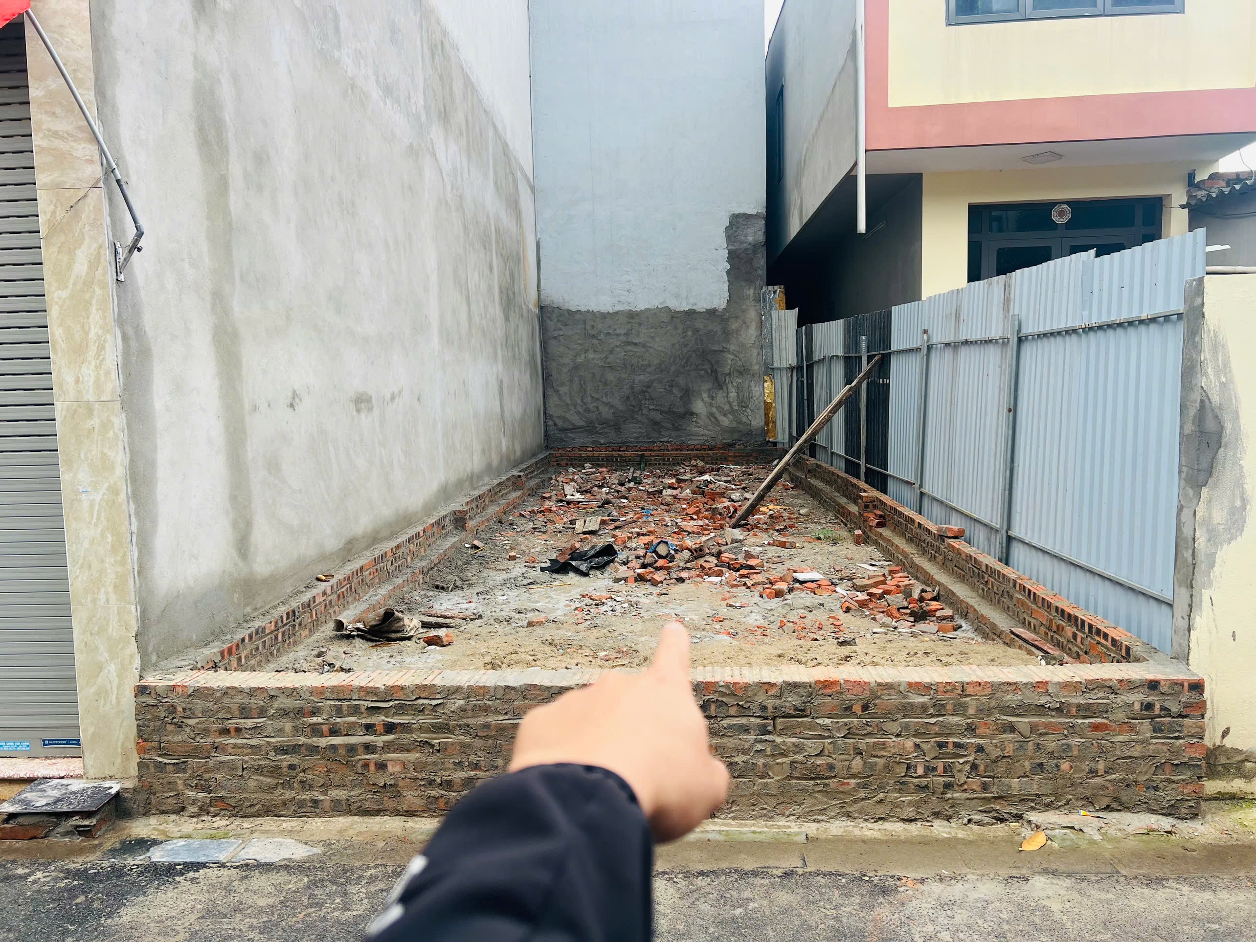 Lô đất nhỏ xinh ring lộc tại Kính Nỗ, Uy Nỗ, Đông Anh: 48m2-SHCC. Oto trước đất