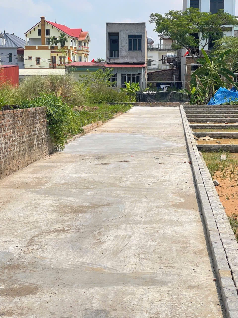 Nhỉnh 2 tỷ sở hữu ngay lô đất tổ 10 thị trấn quang minh,mê linh