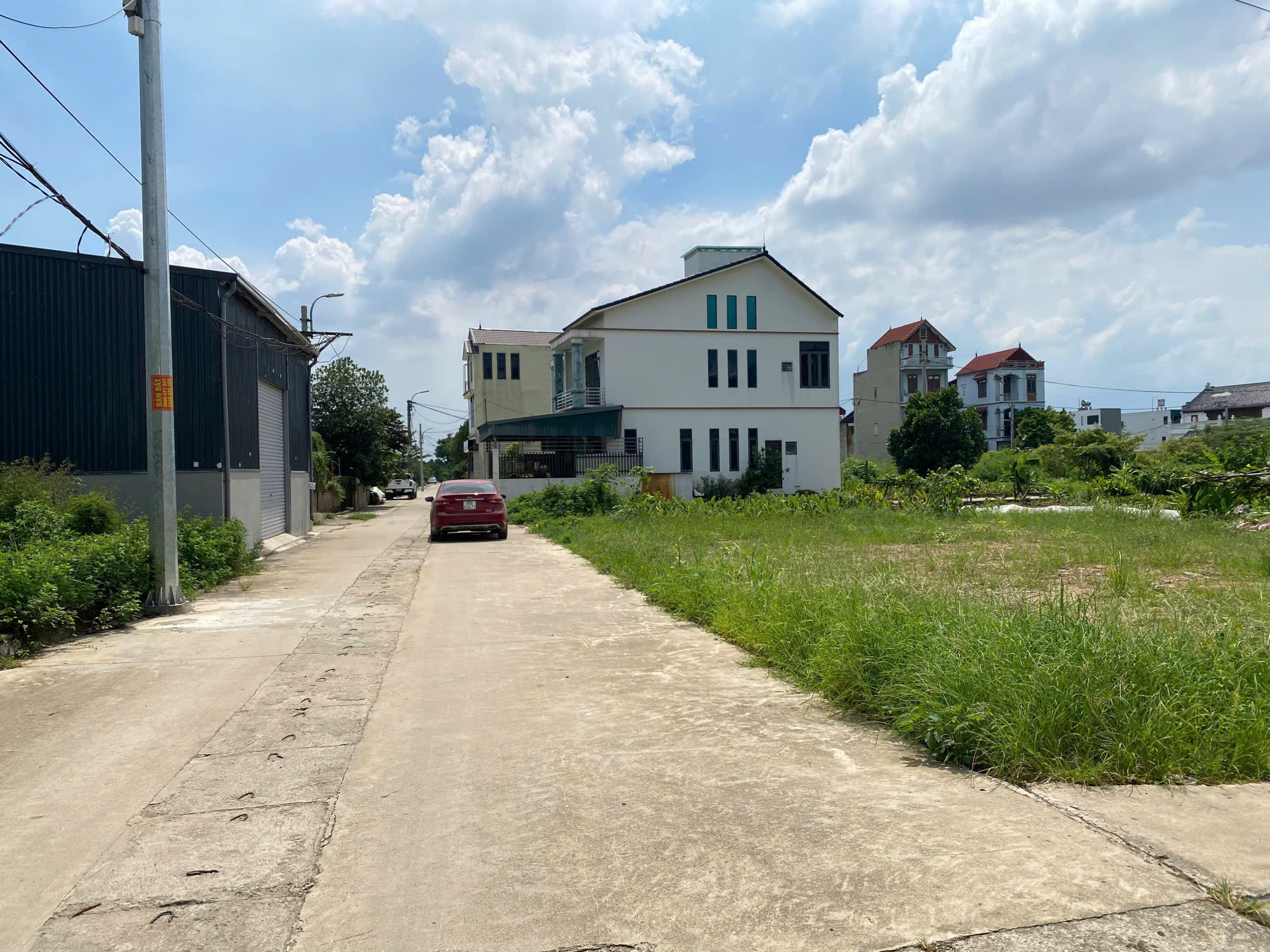 Chính chủ bán 73m2 đất thổ cư bìa làng tổ 10 thị trấn quang minh mê linh HN..Đường 7m