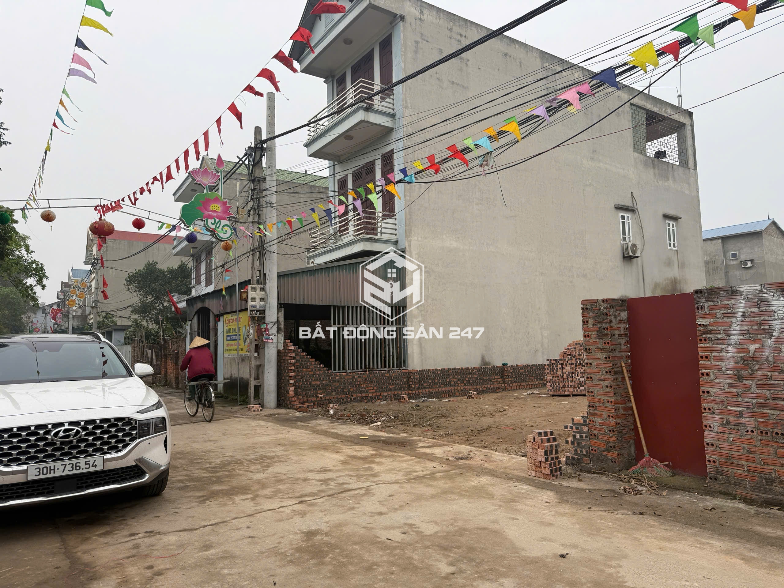 160 Bìa làng Thố Bảo - Vân Nội, siêu hiếm, sau tách đôi được - Giá 115 tr
