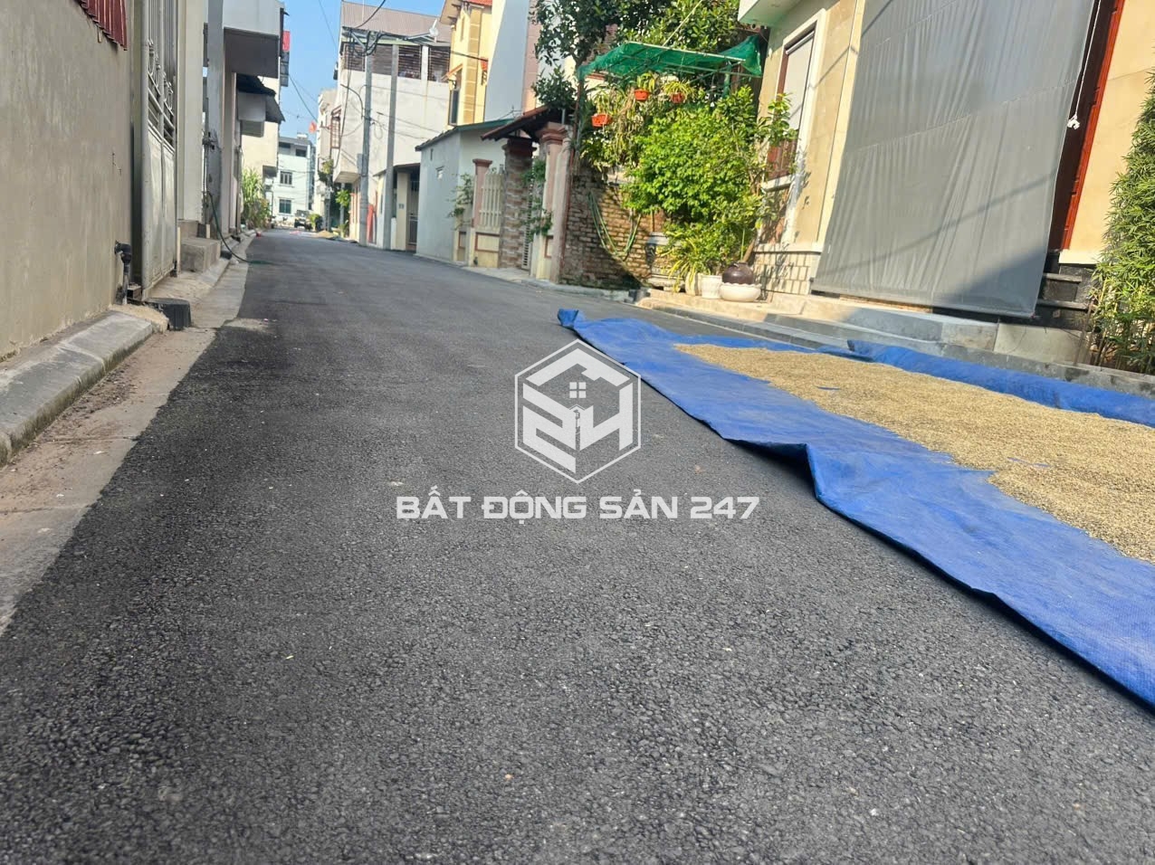 CẦN BÁN LÔ ĐẤT TẠI XUÂN CANH GẦN CẦU TỨ LIÊN