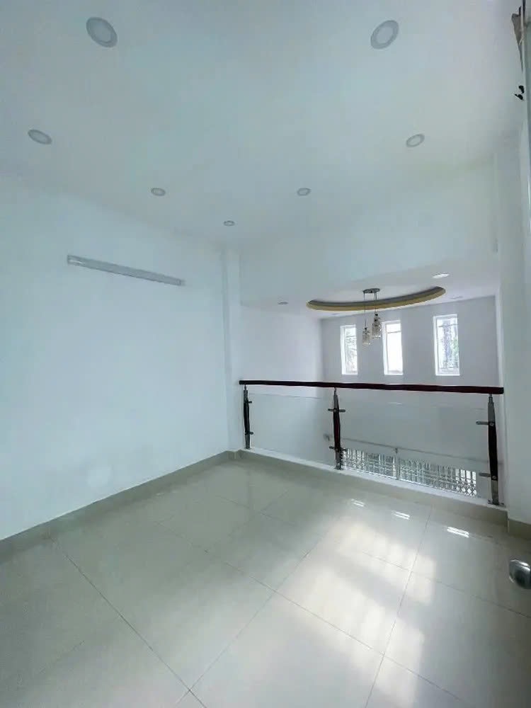 HÀNG VIP PRO TÂY THẠNH TÂN PHÚ - 30M RA HẺM XE HƠI TRÁNH - CHỈ CĂN DUY NHẤT - 3.65TỶ