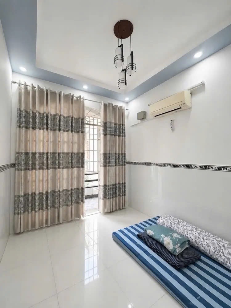 LÔ GÓC CỰC THOÁNG -HXH THÔNG -3TẦNG -BTCT -CHỈ HƠN 4TỶ