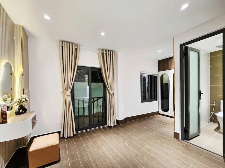 SIÊU PHẨM 3 TẦNG-FULL NỘI THẤT- KẾ ĐH CÔNG THƯƠNG, AEON TÂN PHÚ - CHỈ 3 TỶ HƠN