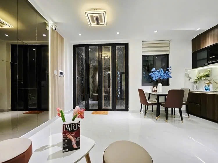 SIÊU PHẨM 3 TẦNG-FULL NỘI THẤT- KẾ ĐH CÔNG THƯƠNG, AEON TÂN PHÚ - CHỈ 3 TỶ HƠN