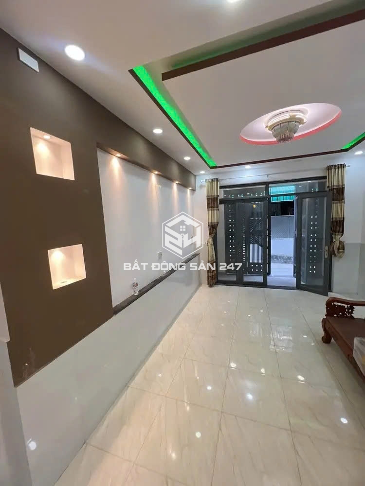 TRUNG TÂM TÂN PHÚ - CÁCH 2 CĂN RA MẶT TIỀN - HOÀN CÔNG ĐỦ - CHỈ HƠN 5 Tỷ